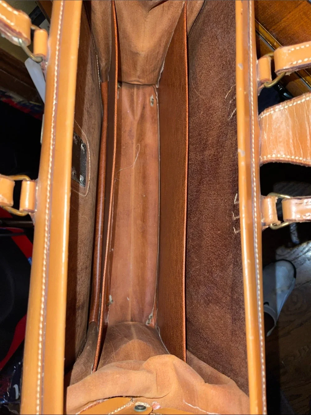 Vintage Atlas-Classic Men's Tan Leather Briefcase with Top Handle